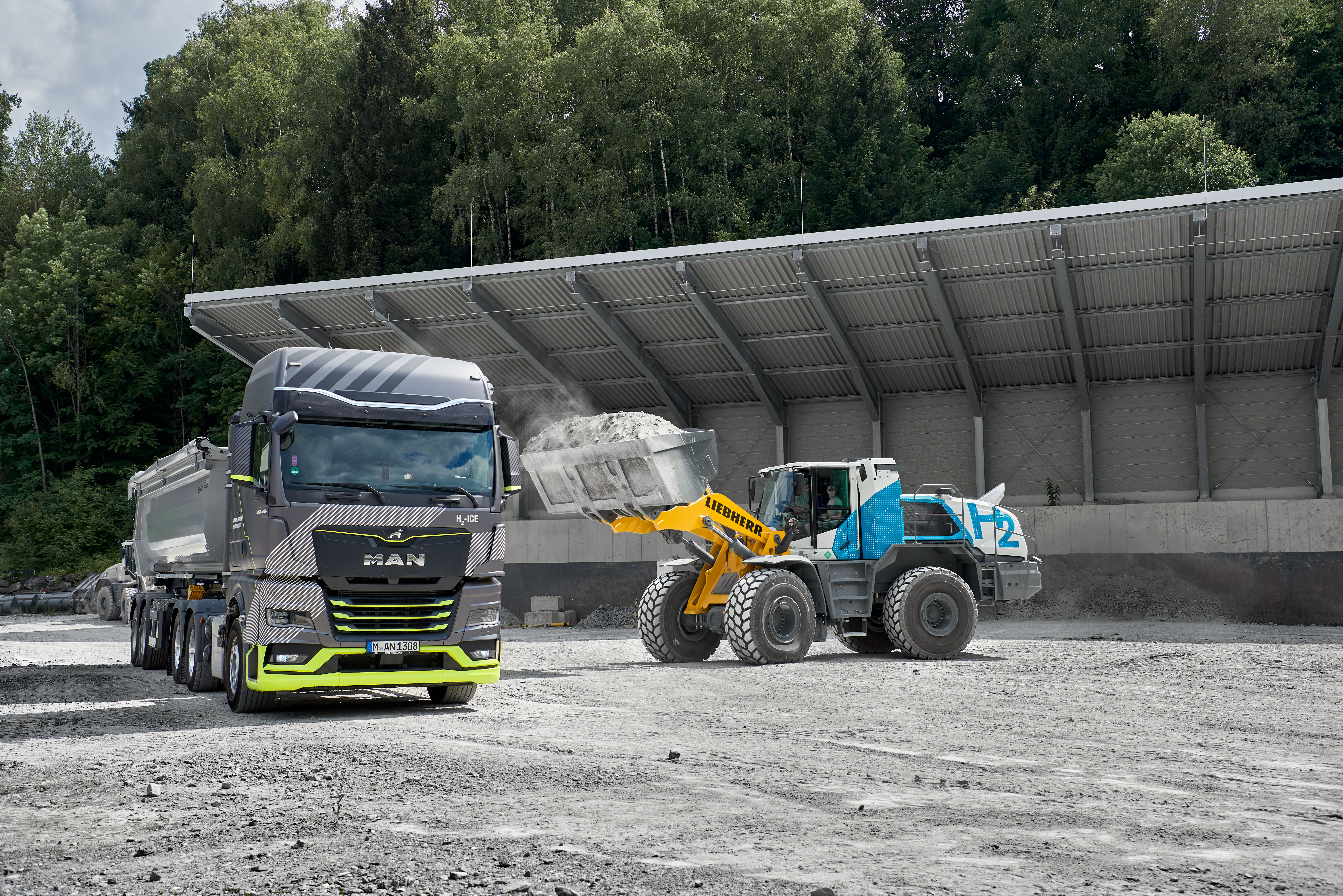 large wheel loader with hydrogen engine