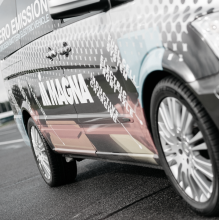 Magna Steyr’s drivable demonstrator – the FC REEV – is the first all-wheel battery-driven electric vehicle using a hydrogen fuel-cell range-extender. 