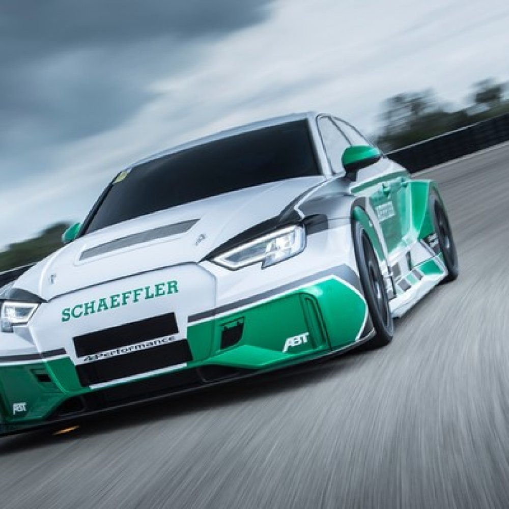 Konzeptauto „4ePerformance“ von Schaeffler : 880 kW 